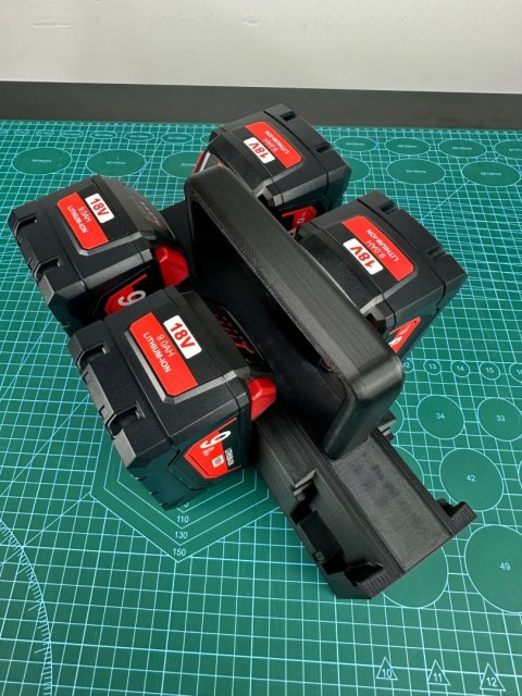 Koszyk na 6 baterii / akumulatorów kompatybilny z Milwaukee M18