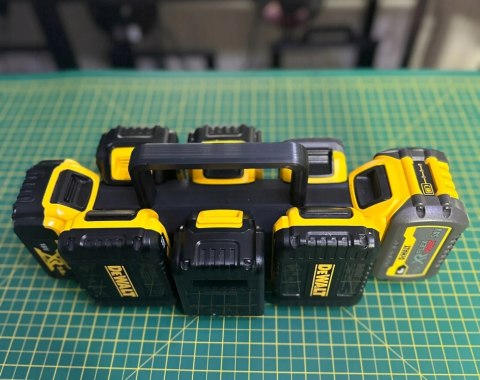 Koszyk na 8 Akumulatorów, Baterii do narzędzi DeWALT 18V i 54V Koszyk na 8 Akumulatorów, Baterii do narzędzi DeWALT 18V i 54V