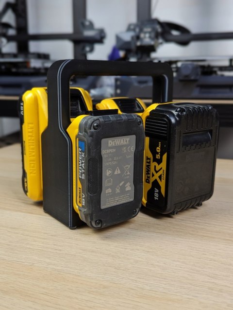 Koszyk, uchwyt na 4 Akumulatory, Baterie do narzędzi DeWALT 18V i 54V Koszyk, uchwyt na 4 Akumulatory, Baterie do narzędzi DeWALT 18V i 54V